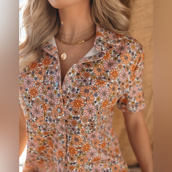 Storia Orange, & Coral Floral Denim Romper SZ S - Picture 2 of 11